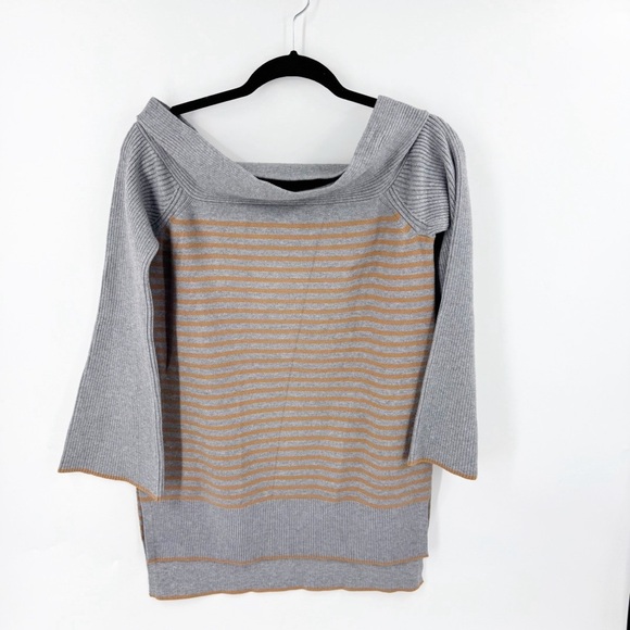 ✅ Anthropologie Women's Grey Orange Off-Shoulder Sweater Size SMALL - Picture 2 of 11